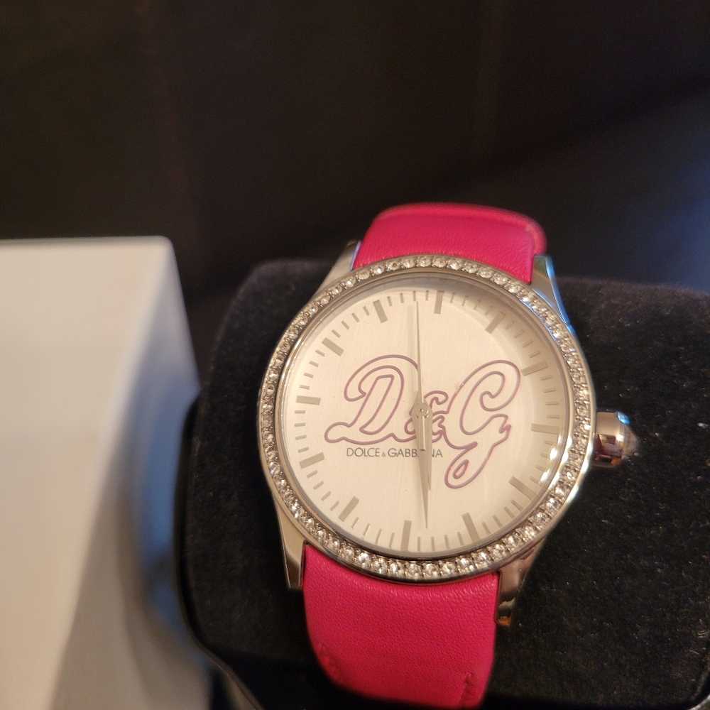 D&G watch - Picture 3 of 8